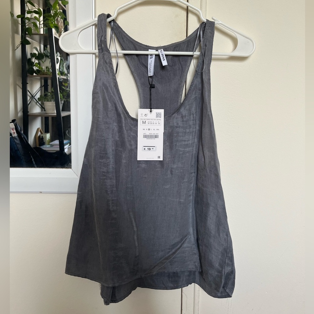 NWT gray Zara top